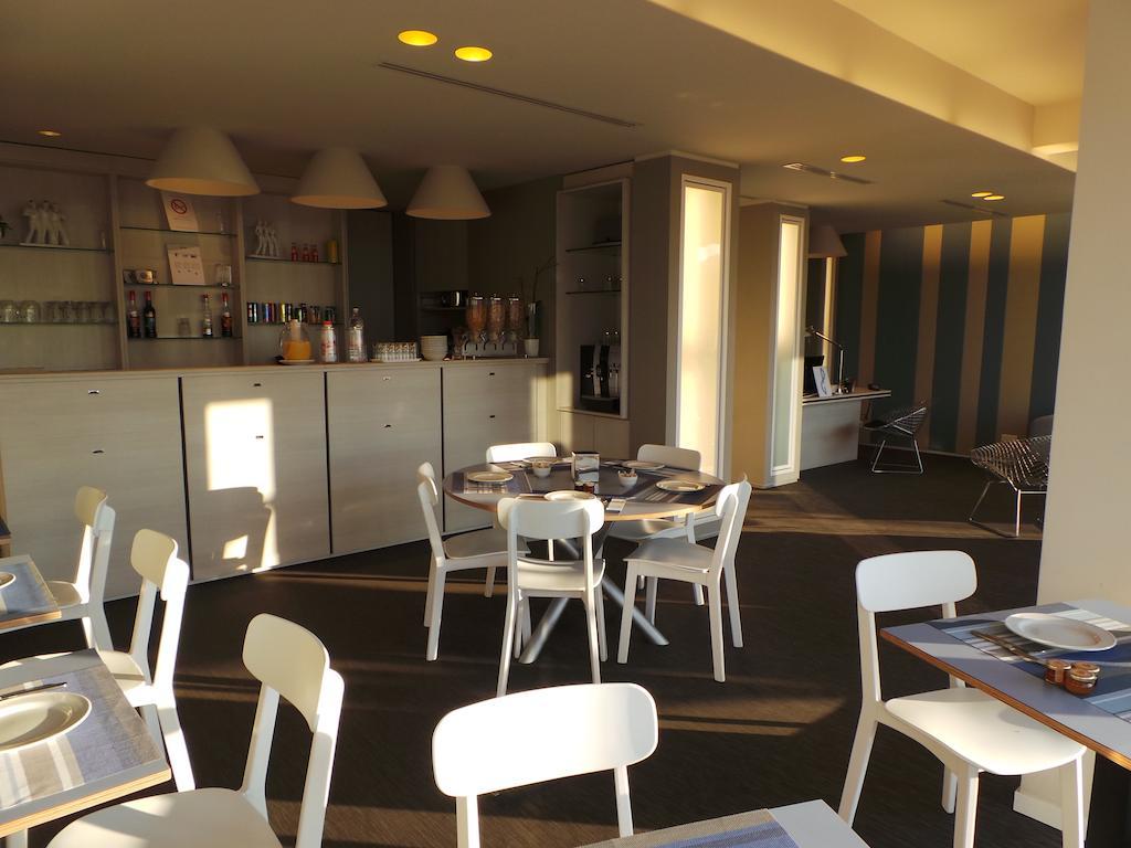מנטון Hotel Palm Garavan מראה חיצוני תמונה